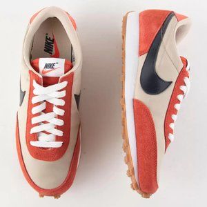 Nike Women's Daybreak in Red Cinnamon Size 11 Brand New in Box